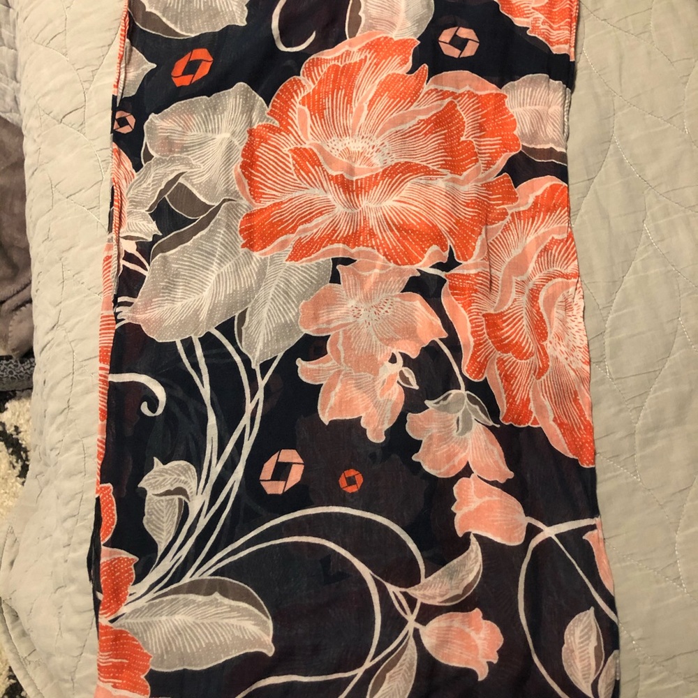 Chase employee attire - infinity floral scarf